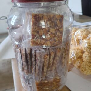 Premium Peanut Jaggery Chikki (Gud Moongfali Patti)